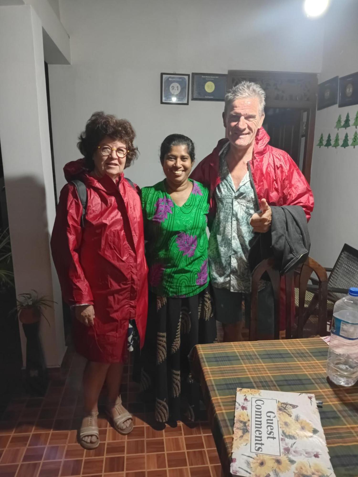 Ranjith Guest Hotel Mirissa Buitenkant foto